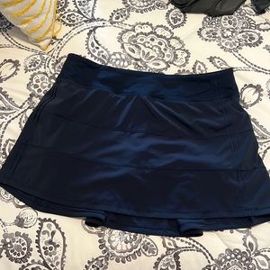 Lululemon pace rival size 10, long skirt in true navy